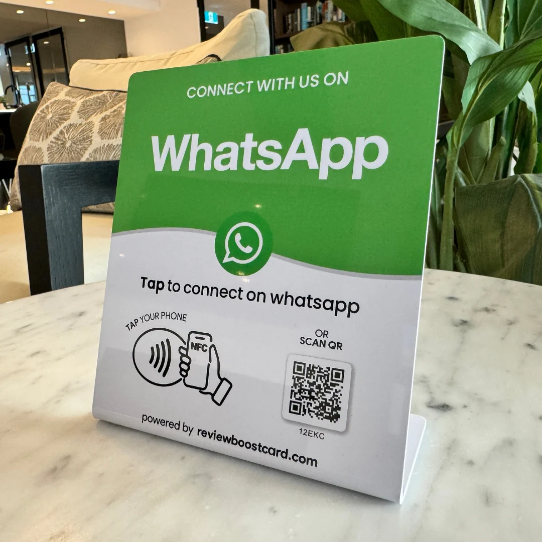 WhatsApp contact Card
